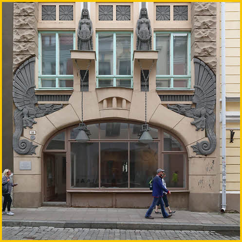 Draakoni Gallery